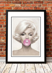Marilyn Monroe 'Bubblegum' Framed Poster! - Framed A2
