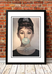 Audrey Hepburn ‘Bubblegum’ Pop Art Poster - Framed A3