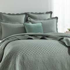 Scallop Jacquard Juniper Coverlet Set by Renee Taylor Super King