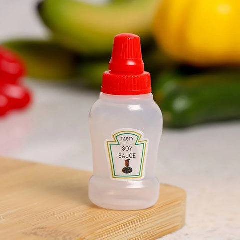 4pcs Mini Portable Sauce Box Condiment Dispensers for Picnic and Outdoor Use - Tomato sauce