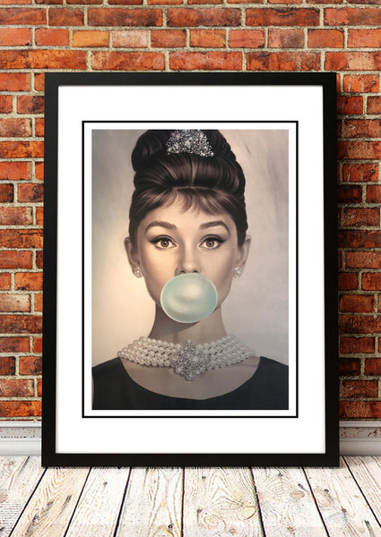 Audrey Hepburn ‘Bubblegum’ Pop Art Poster - Framed A4